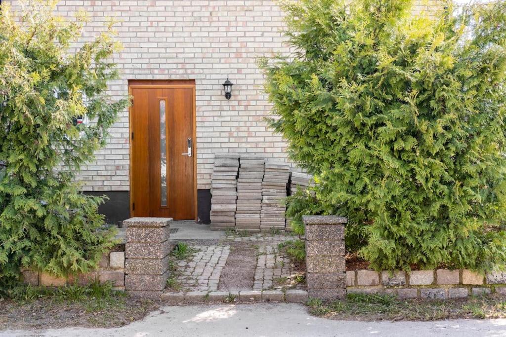 Quiet Rum In Swedish Villa Huddinge Exterior photo